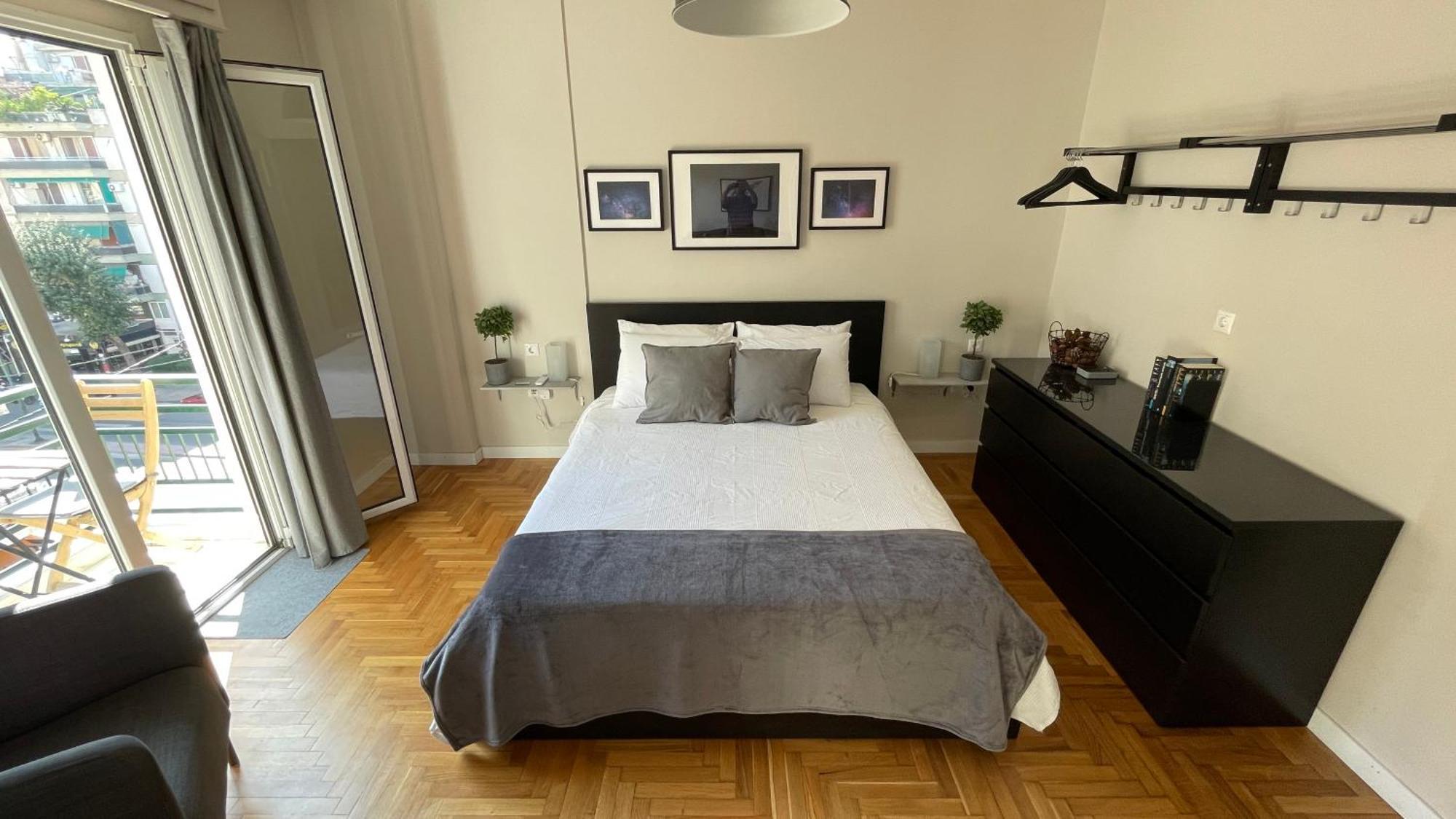 4 Newly Renovated Charming Apartments Steps From Panormou Metro Station Athen Rom bilde