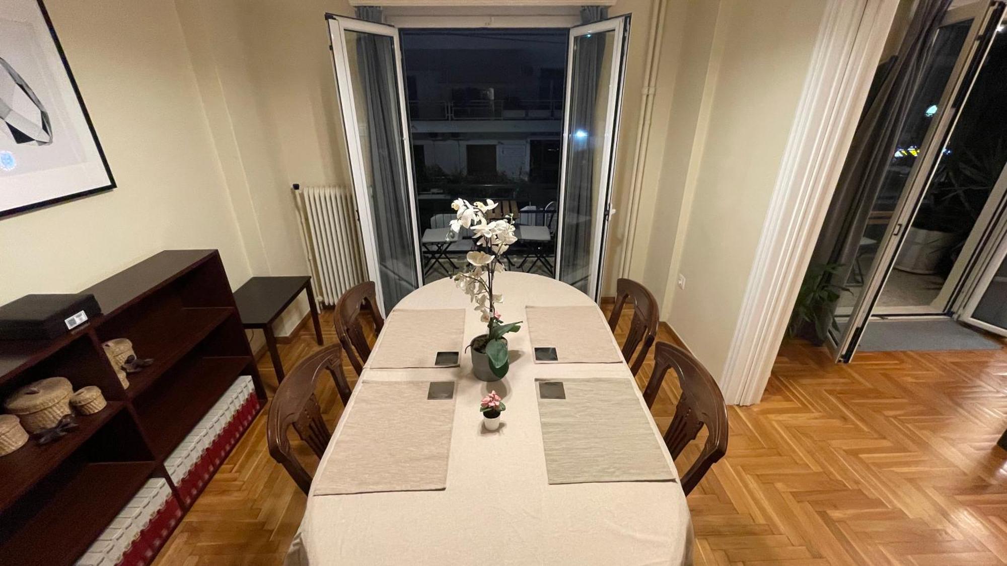 4 Newly Renovated Charming Apartments Steps From Panormou Metro Station Athen Rom bilde