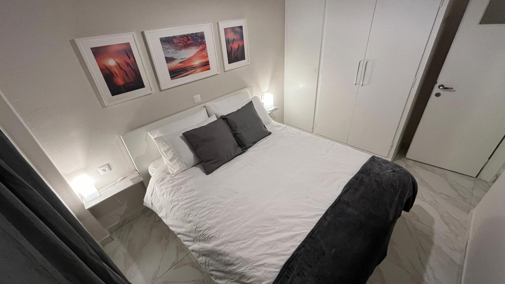 4 Newly Renovated Charming Apartments Steps From Panormou Metro Station Athen Rom bilde