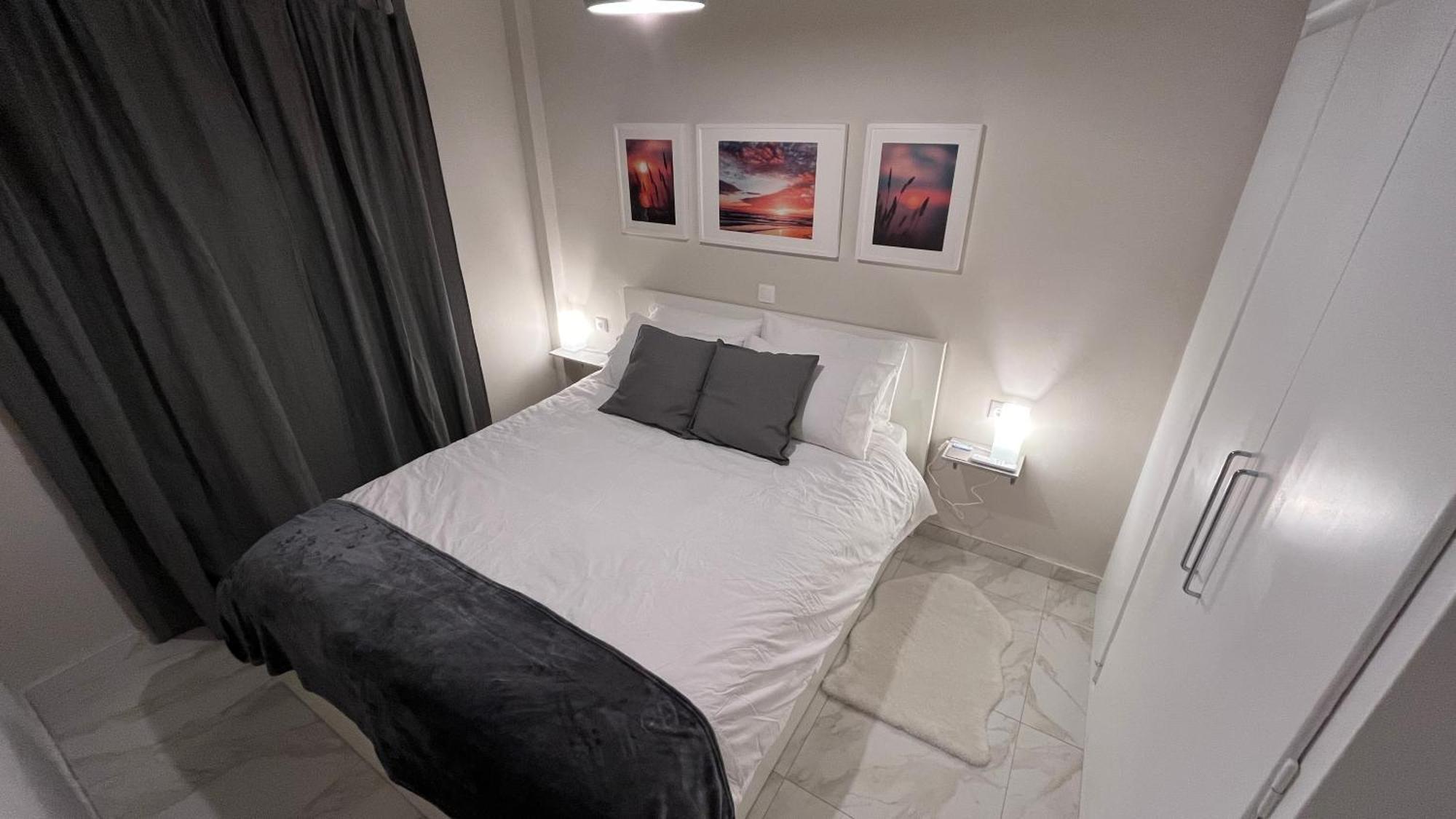 4 Newly Renovated Charming Apartments Steps From Panormou Metro Station Athen Rom bilde