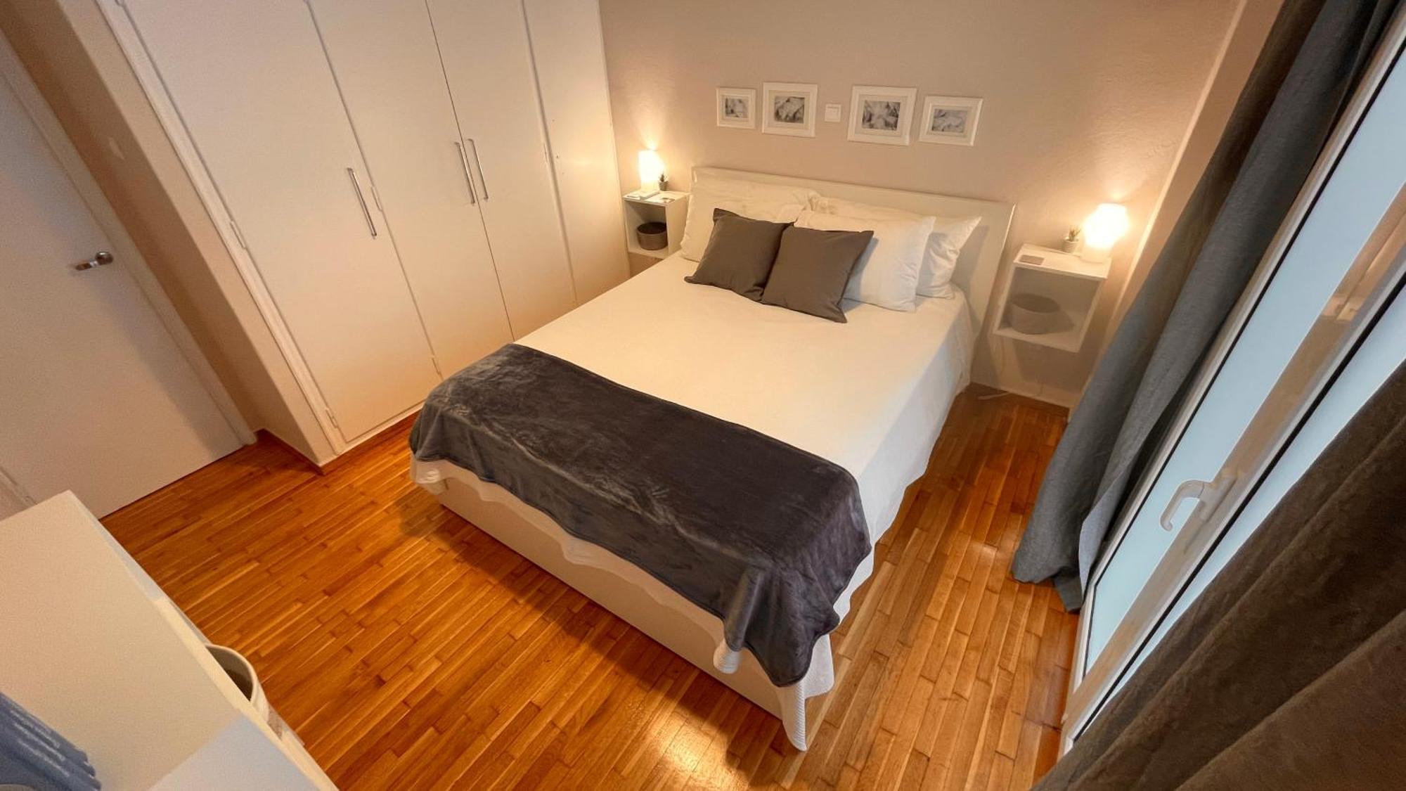 4 Newly Renovated Charming Apartments Steps From Panormou Metro Station Athen Rom bilde