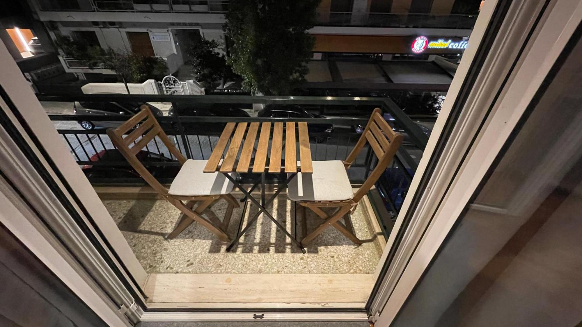 4 Newly Renovated Charming Apartments Steps From Panormou Metro Station Athen Rom bilde