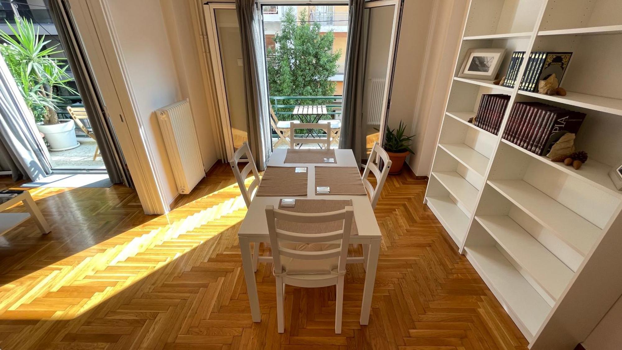 4 Newly Renovated Charming Apartments Steps From Panormou Metro Station Athen Rom bilde